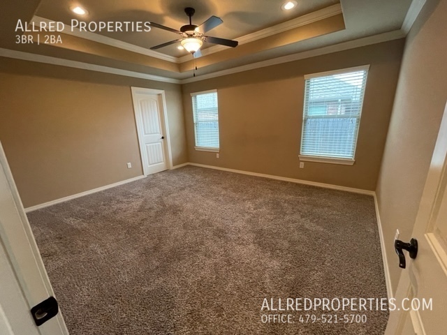 Building Photo - 3556 Country Meadow