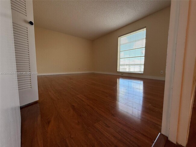 Building Photo - 8340 Sands Point Blvd