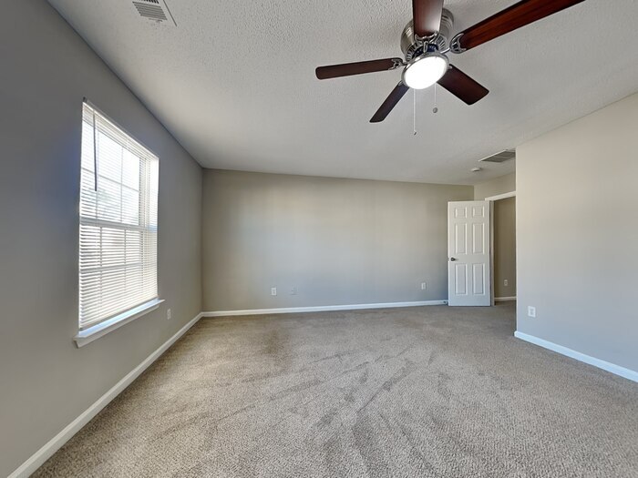 Building Photo - 1230 Brookstone Rd