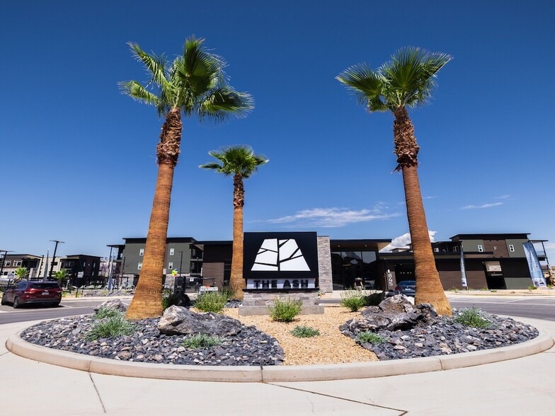 Building Photo - The Ash Apartments & Townhomes