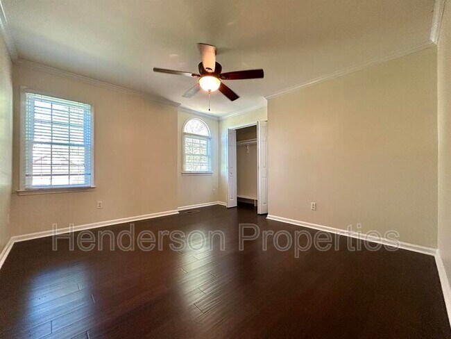 Building Photo - 332 Walnut Point Dr