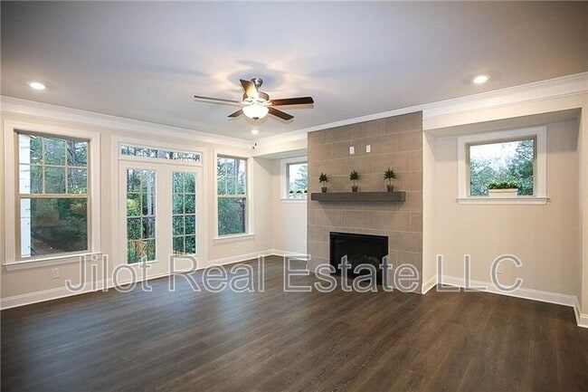 Building Photo - 2575 Clairebrooke Bnd