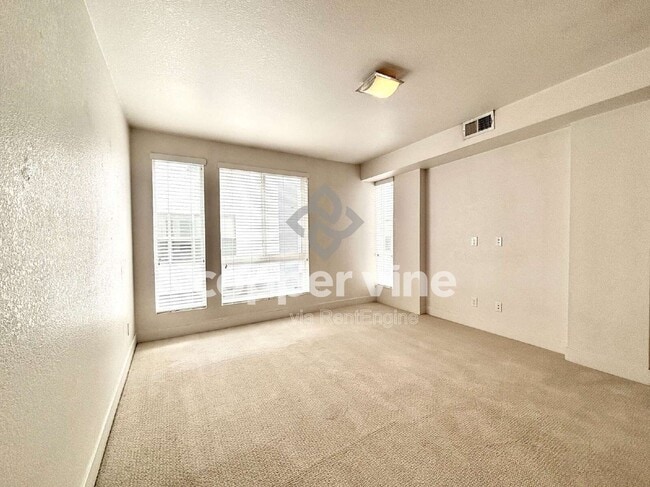 Building Photo - 4966 Lowell Blvd