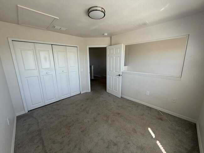 Building Photo - 2003 Claudia Ln