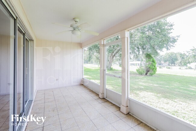 Building Photo - 8211 Westmont Terrace Dr