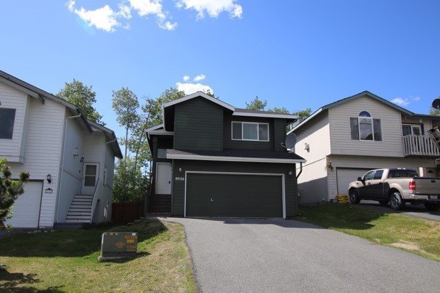 Building Photo - Beautiful 3 Bedroom Eagle River Home
