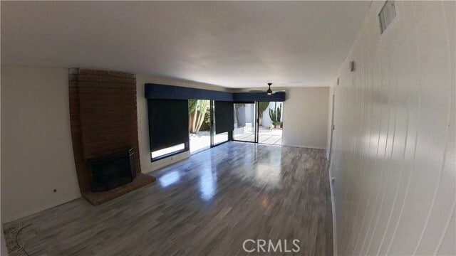 Building Photo - 1118 W Curie Ave