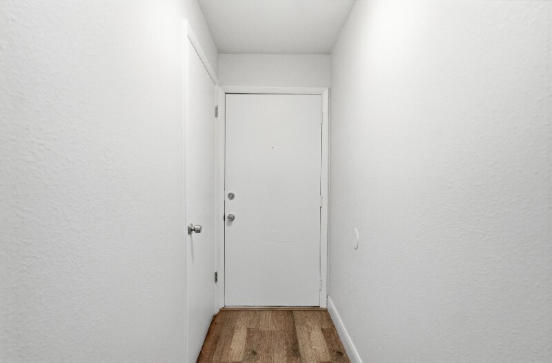 Building Photo - 172 W Clinton Ave