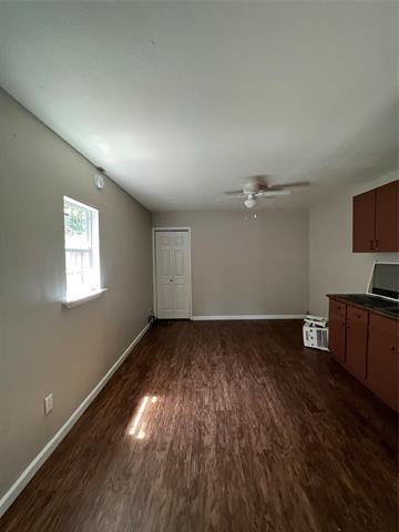 Building Photo - 900 Metropolitan Ave