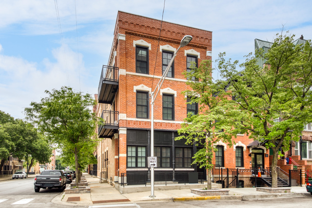 Primary Photo - 1347 N Noble St