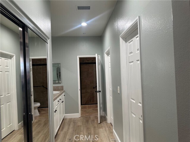 Building Photo - 16453 Freesia Ct