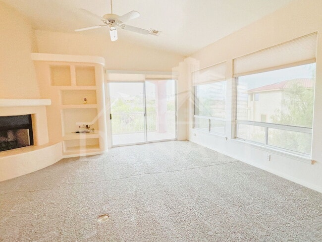 Building Photo - 16044 E Sunflower Dr