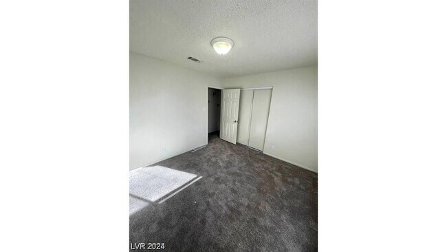 Building Photo - 3955 Ventura Way