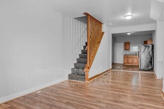 Building Photo - 425 N Curley St