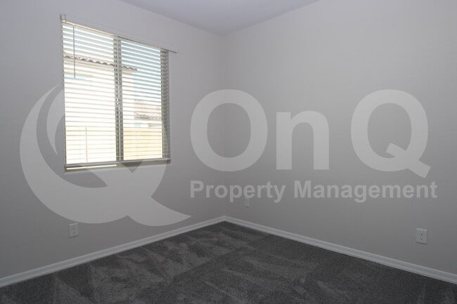 Building Photo - 1033 W Shannons Way
