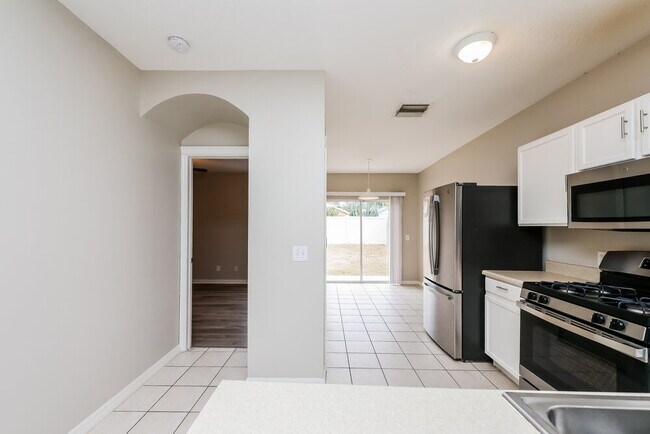 Building Photo - 7742 Bristol Park Dr