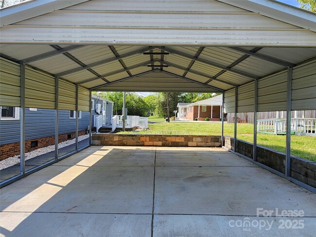 Building Photo - 11790 Troutman Rd