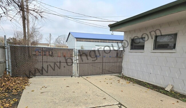 Building Photo - Commercial Space with Watchman's Quarters