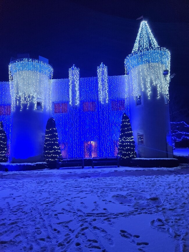 Building Photo - 10905 1st St