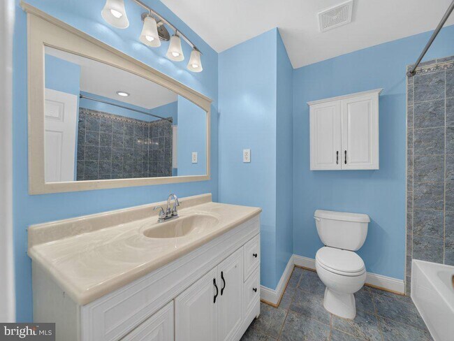Building Photo - 2903 Ivy Bridge Rd