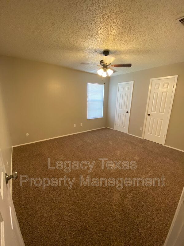 Building Photo - 1407 Courtney Pl