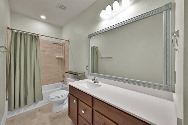 Building Photo - 3929 Eagle Nest Lake Ln