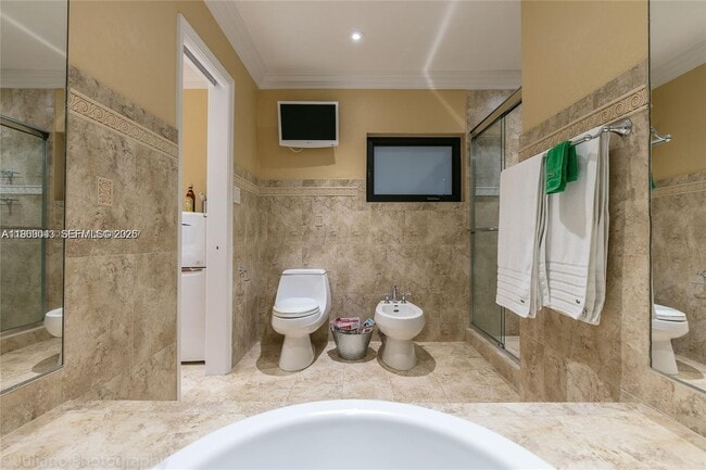 Building Photo - 19701 W Oakmont Dr