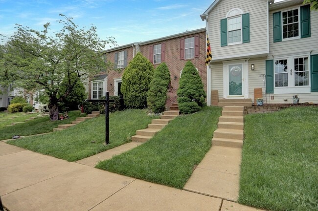 Building Photo - Charming 3-Bedroom Townhome for Rent in Ab...