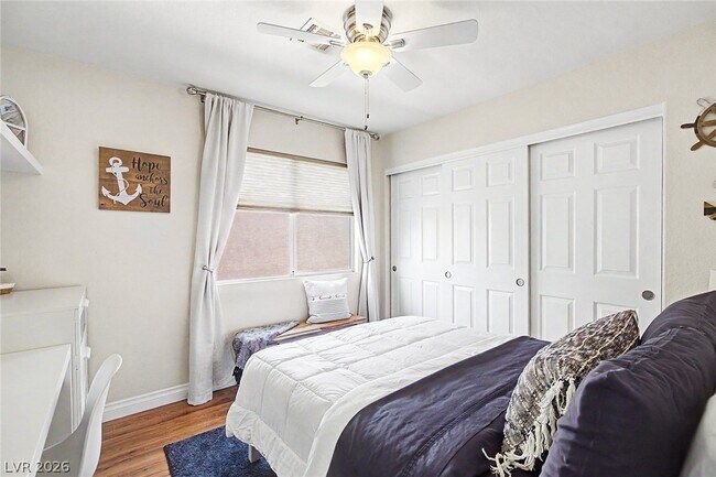 Building Photo - 2025 Shining Feather Ln