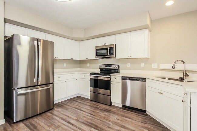 Building Photo - 6772 W Morrow Dr