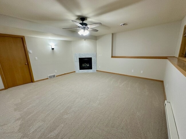 Building Photo - 6720 Windsor Ridge Ln