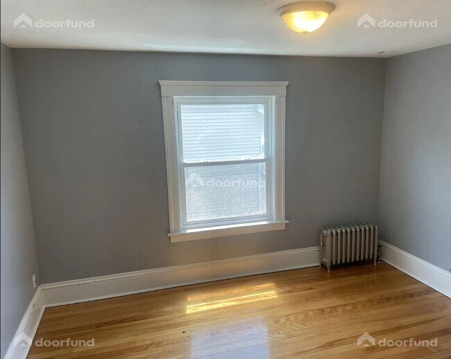 Building Photo - 121 Delmont Ave