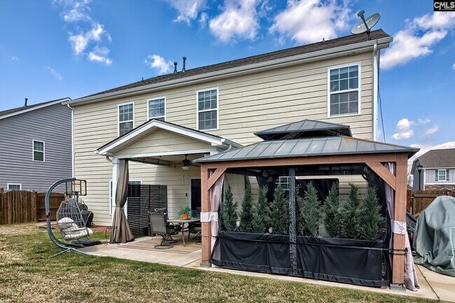 Building Photo - 660 Collett Dr