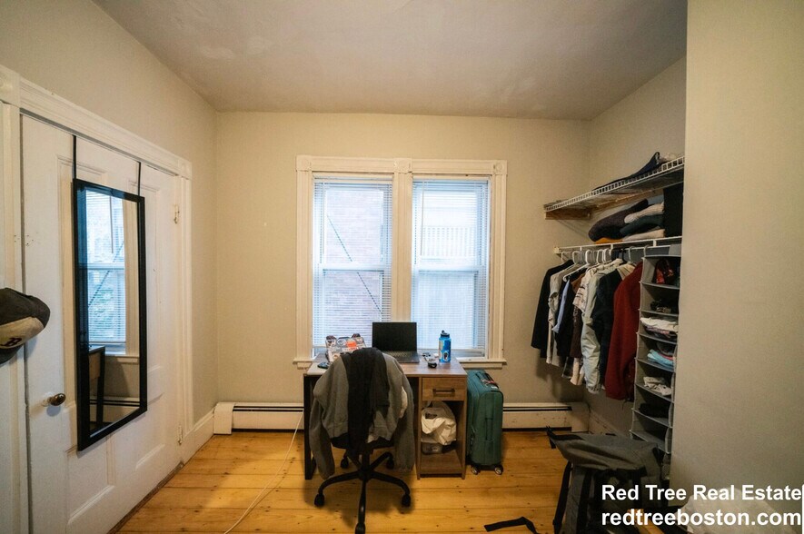 Building Photo - 135 Saint Alphonsus St