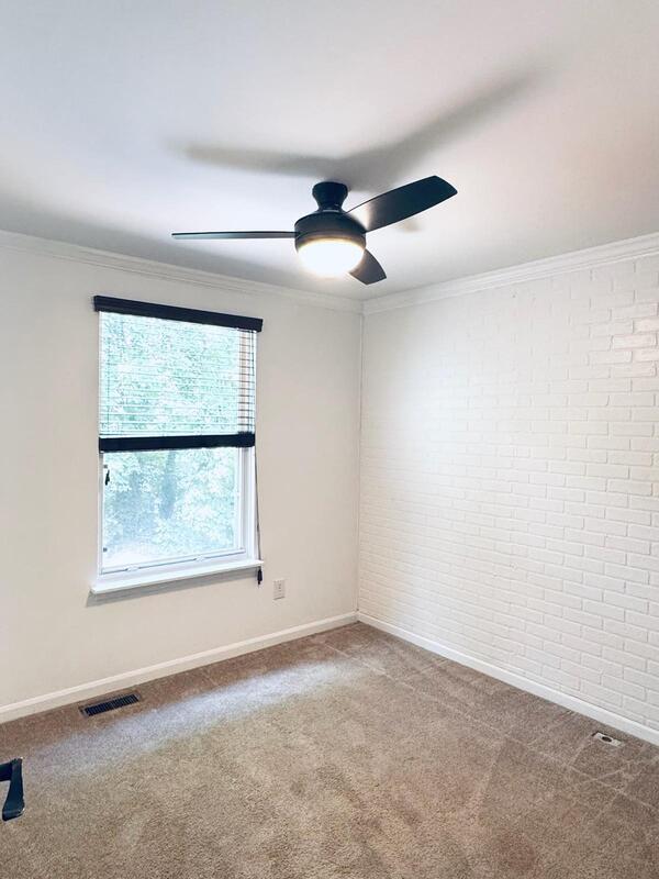 Building Photo - 110 W Chalfont Way