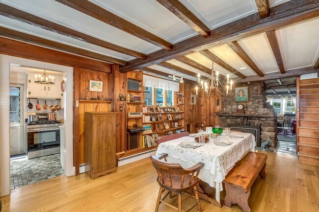 Building Photo - 6 Middle Rd