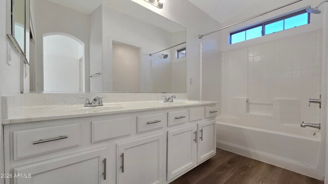 Building Photo - 11421 W Pima St