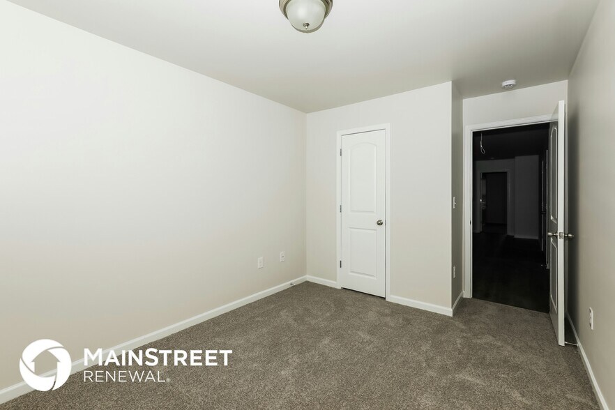 Building Photo - 2565 Wood Bend Ln