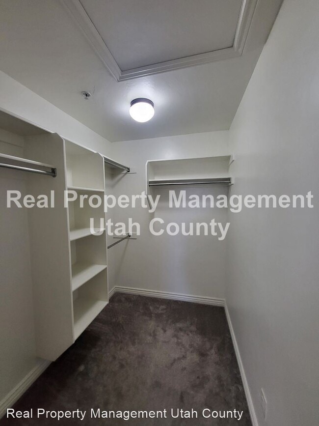 Building Photo - 3 br, 2 bath House - 518 S 2150 W Apt. 304