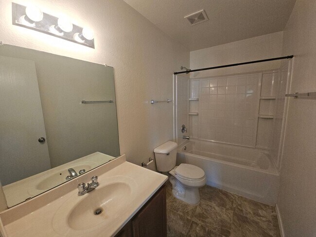 Building Photo - Beautiful 2 Story Home in Wakefield Heights-Burleson with Community Pool