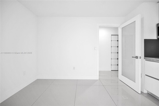 Building Photo - 13284 SW 39th St