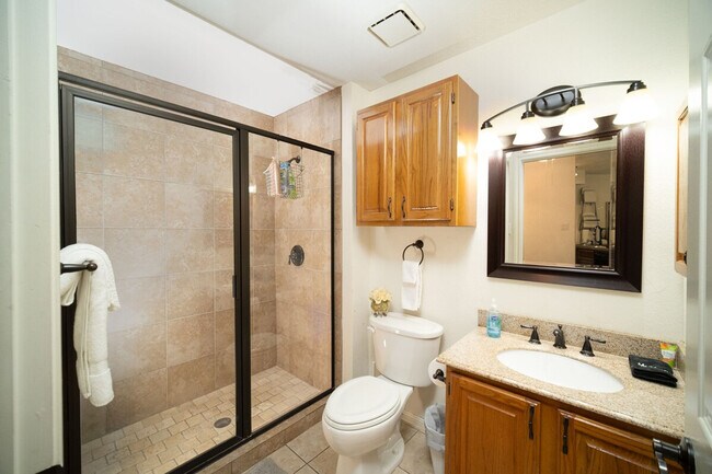 Building Photo - 3308 Parliament Cove