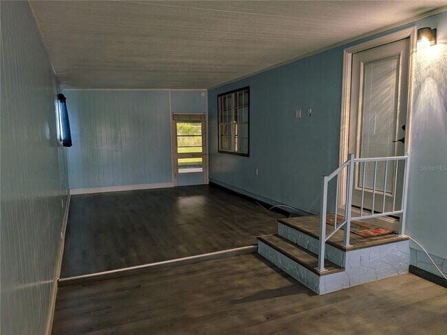 Building Photo - 9289 Scepter Ave