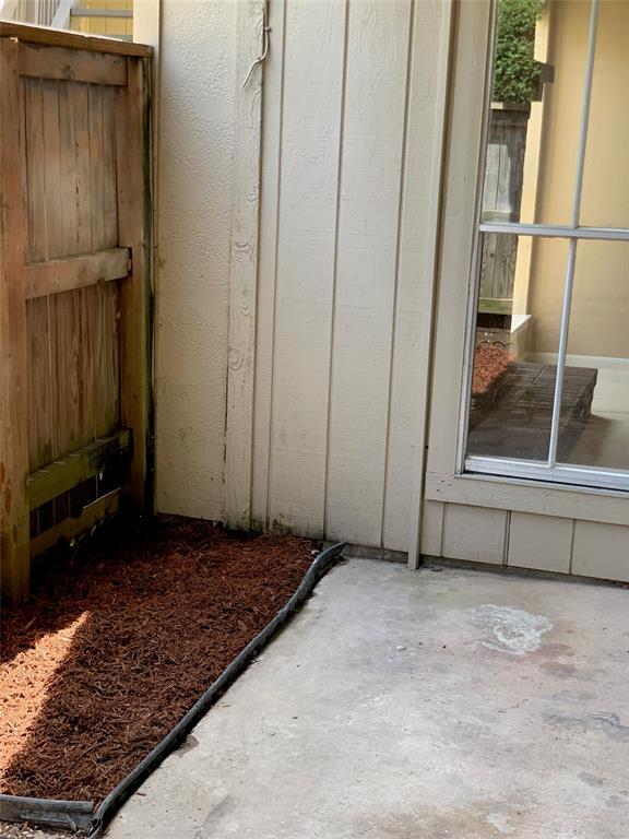 Building Photo - 1900 Bay Area Blvd