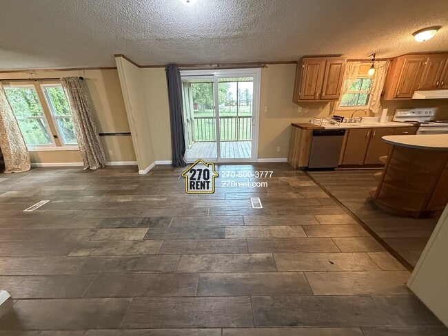 Building Photo - 1865 Liberty Rd