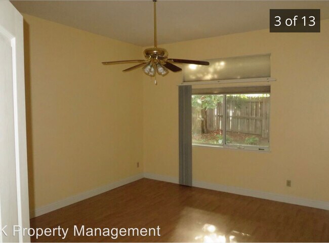 Building Photo - 351 Seaton Dr