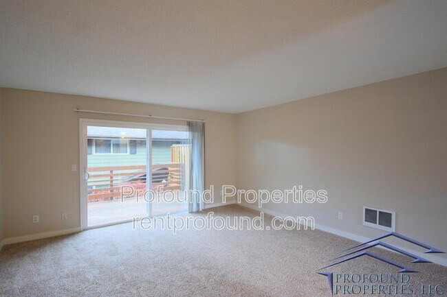 Building Photo - 6050 SW 130th Ave