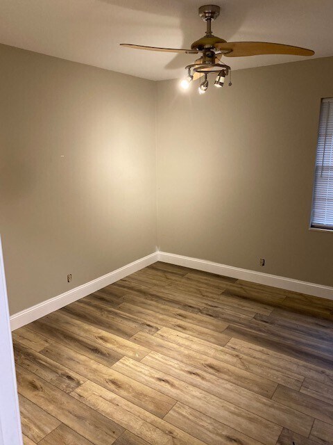 Building Photo - Knoxville, 3 bedroom home with fenced yard