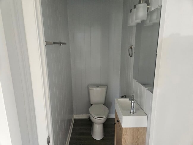 Building Photo - 309 Bratton Ave