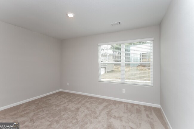 Building Photo - 318 Augusta Woods Dr